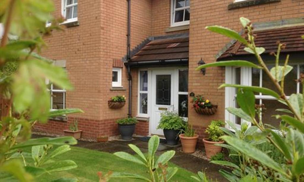 Home From Home Bed And Breakfast Livingston Exterior photo